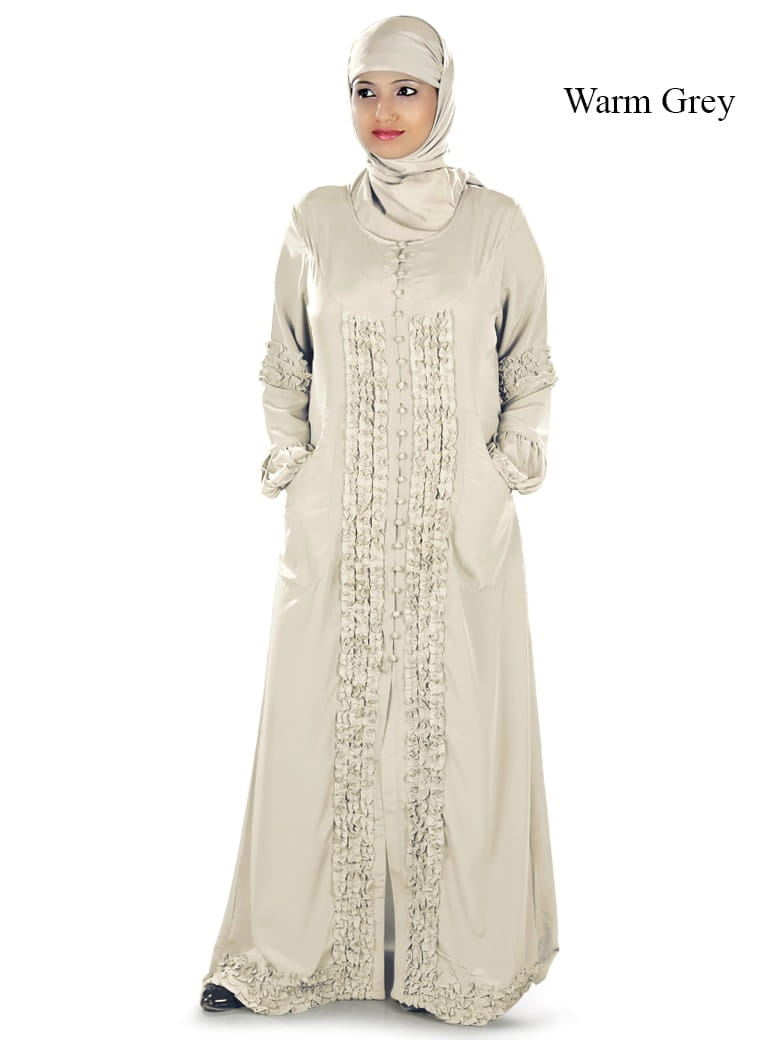 Saadiya Abaya