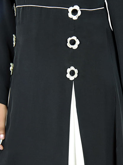 Reeha Abaya