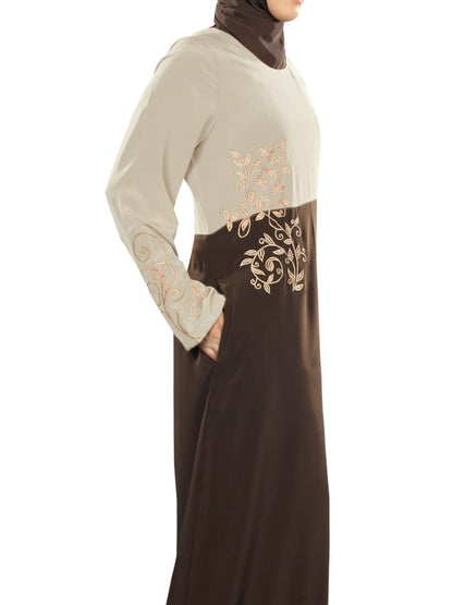Azizah Abaya