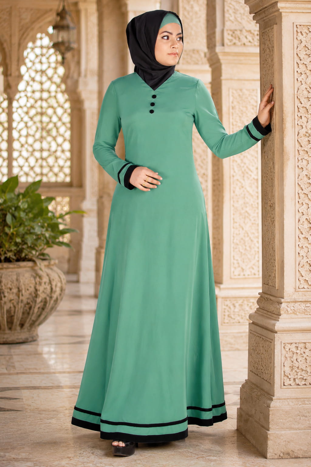 Sana Abaya