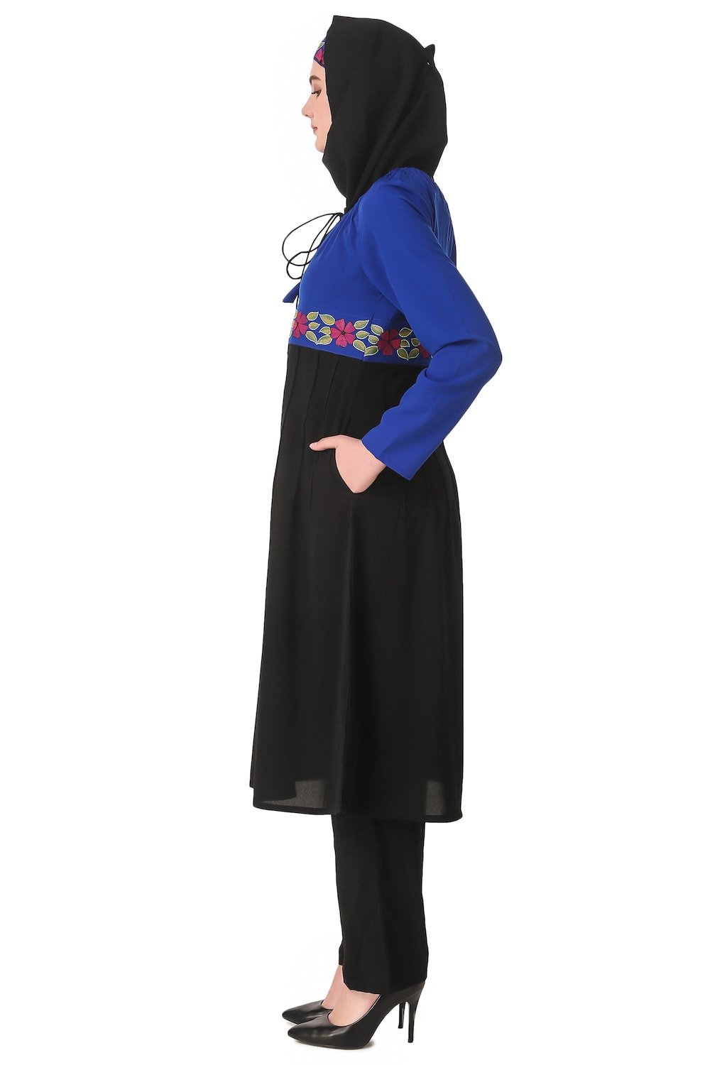 Aadila Salwar kameez