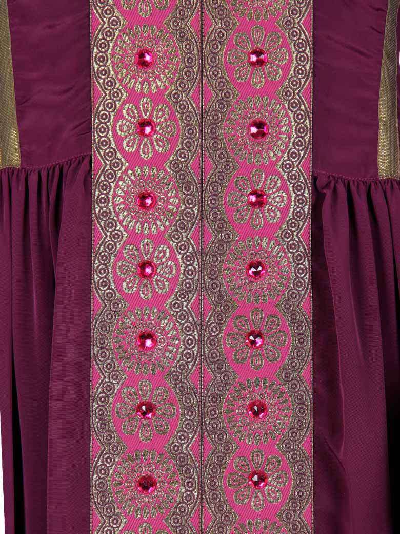 Zunairah Abaya