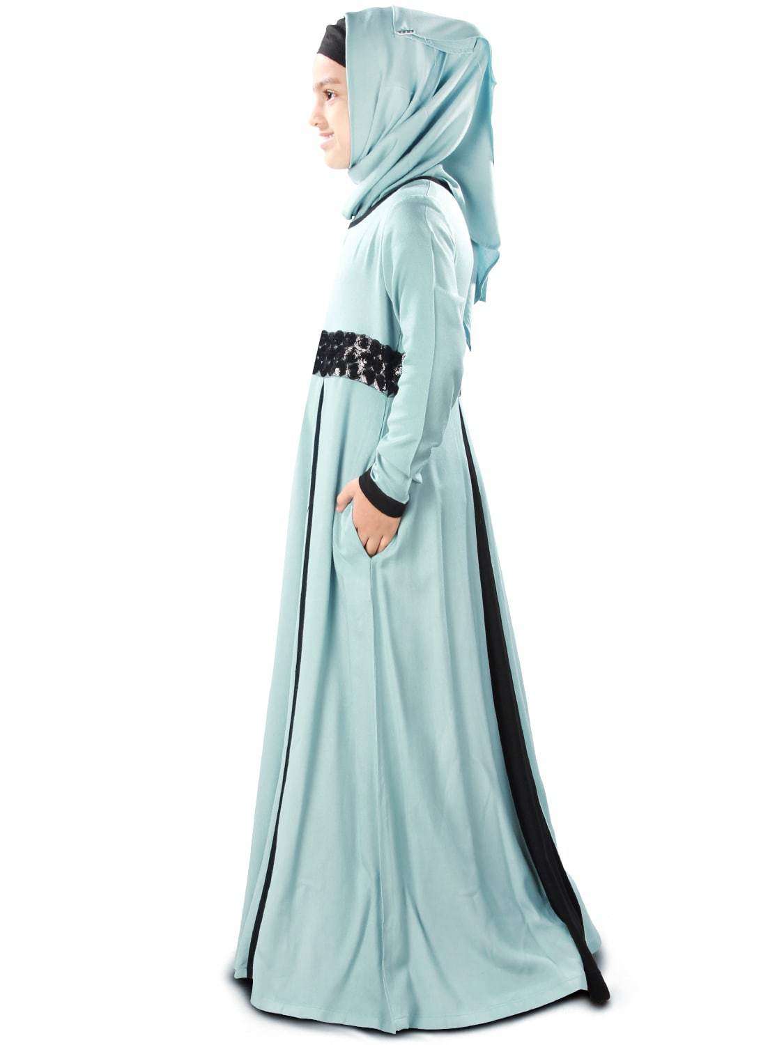 Labibah Rayon Kid's Abaya Side